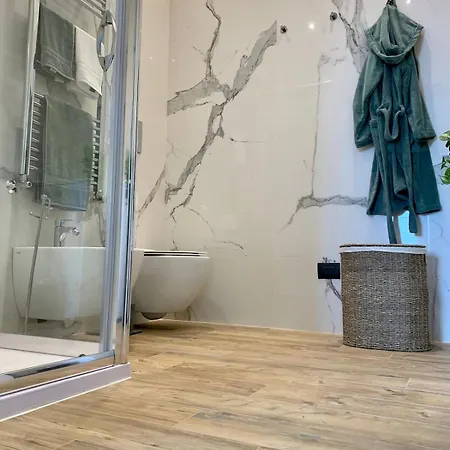 Lettera Luxury Nyaraló